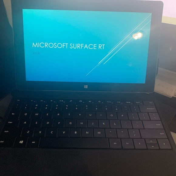 Microsoft Surface - Picture 3 of 5